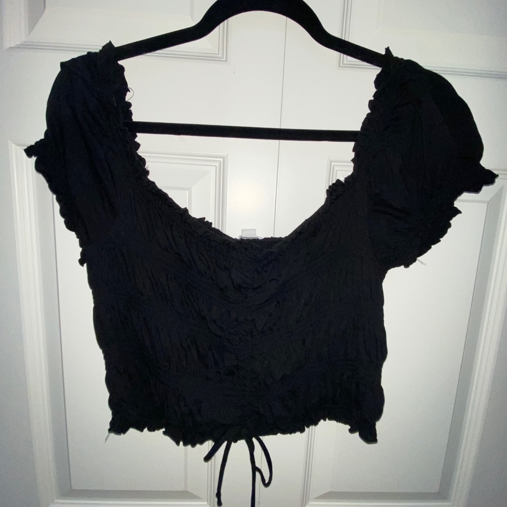 NWOT Cropped garage shirt